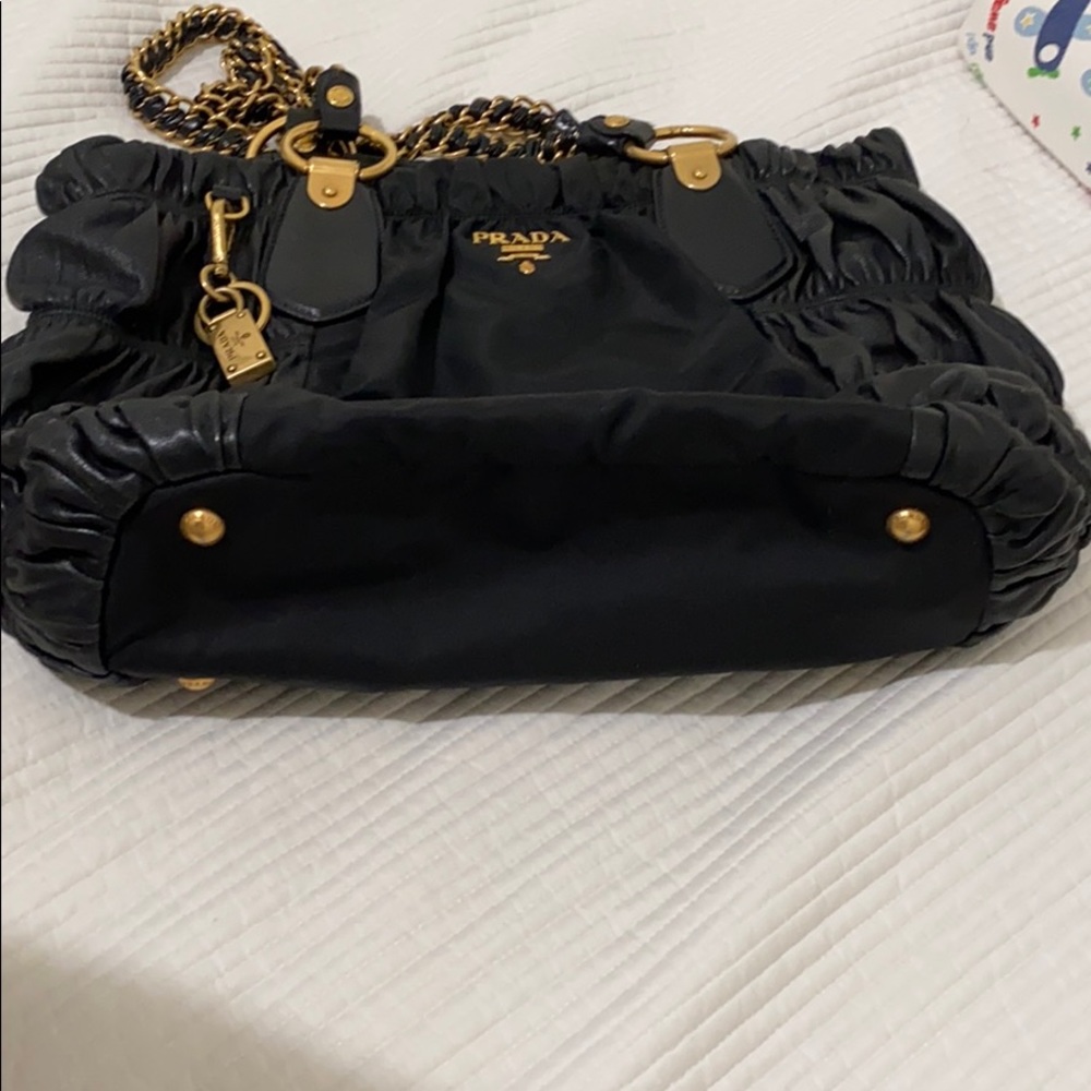 Authentic Prada bag - Picture 4 of 16